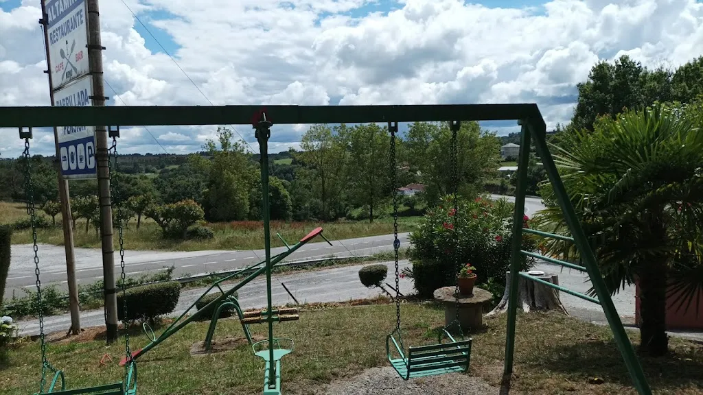 Kenia Gonzalez_Hostal Parrillada Altamira_Chantada_review