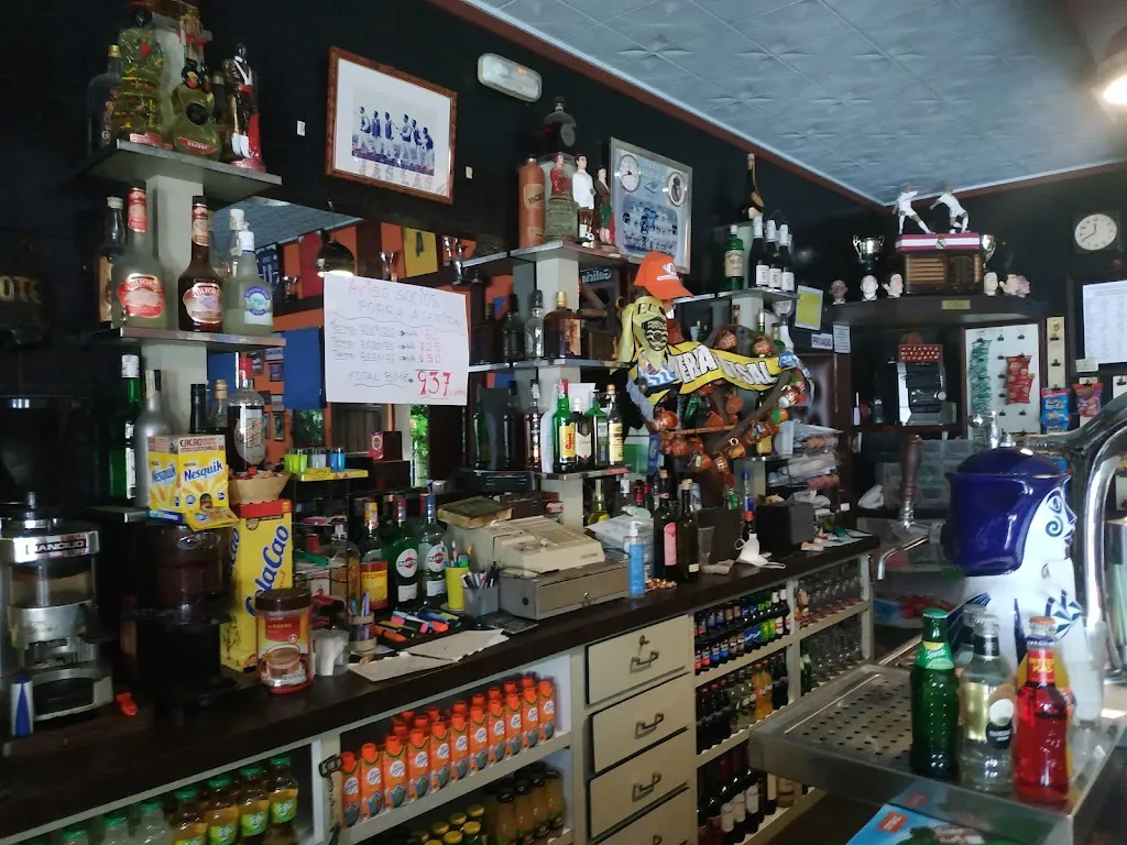 CAFE- BAR AVENIDA restaurant in Láncara