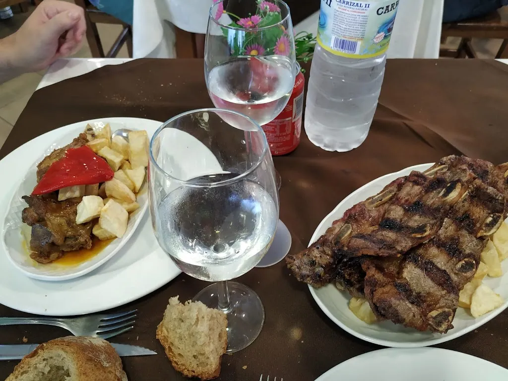 Carlos Diadebueyes_Los Mesones_Guitiriz_recensione