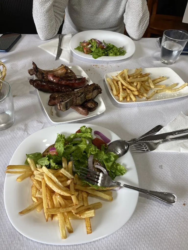 Anthony Wolf_Parrillada a capela_Guitiriz_review