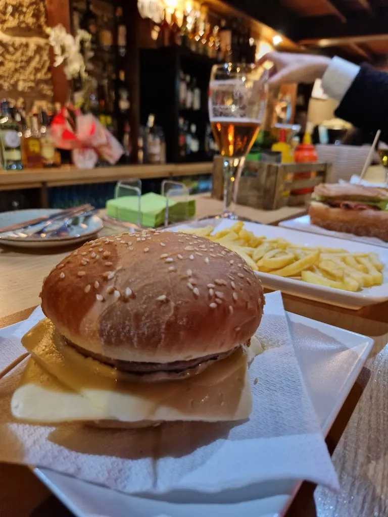 Café Pub SOA Bocatería_Guitiriz_slider_image_2