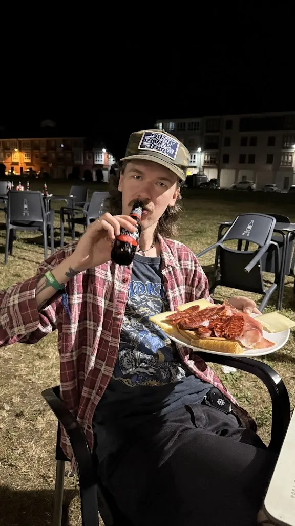 Kirill Shishkov_Café Bar Torreón_Lourenzá_review