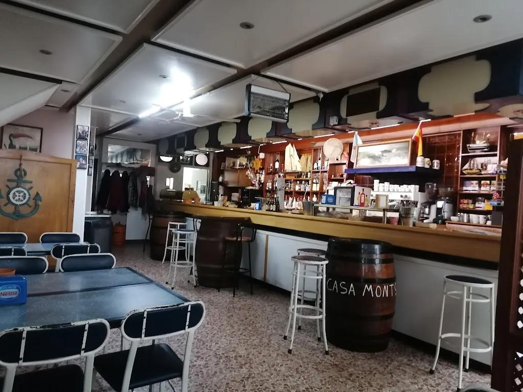 Casa Montse restaurant in Lourenzá