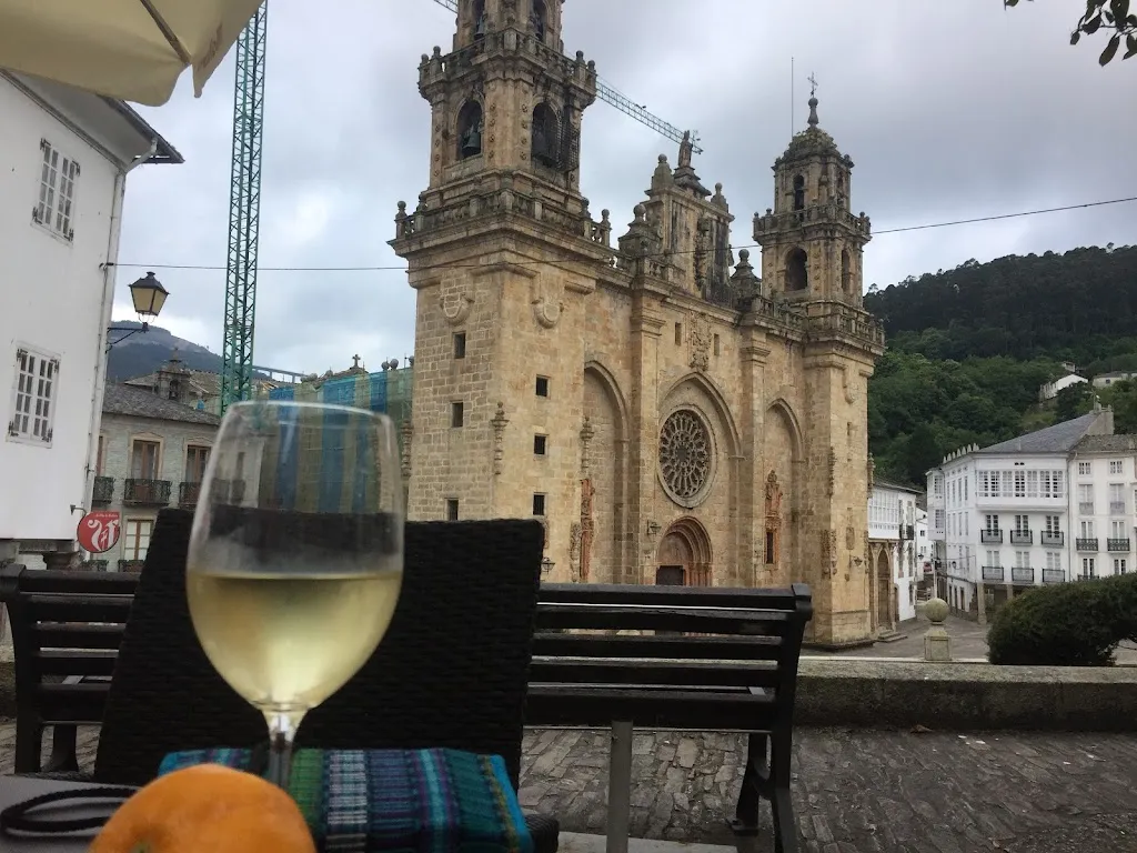 Cassie Childers_Bodegon a catedral_Mondoñedo_recensione