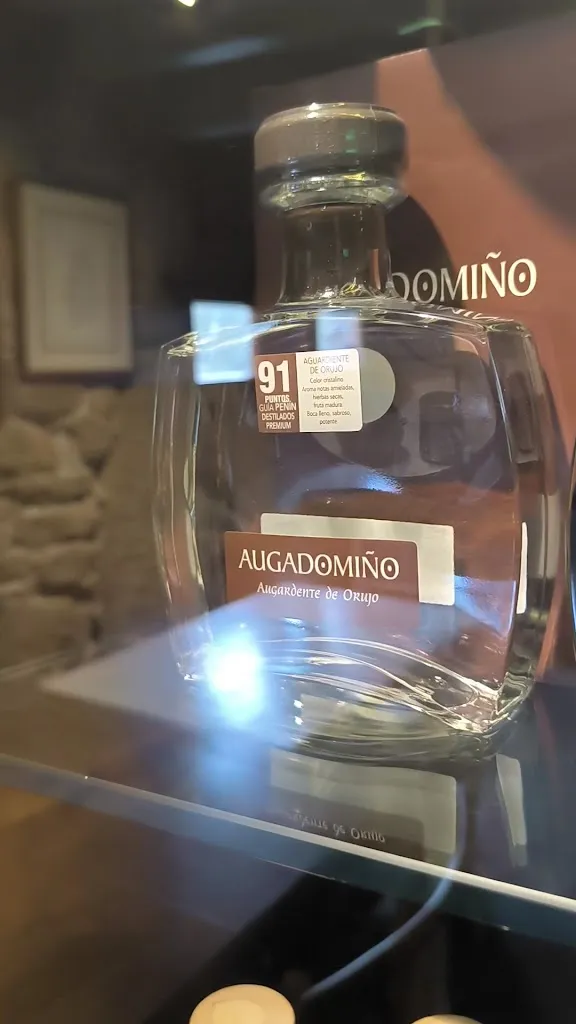 Fervenza Casa Grande & Restaurant restaurant in O Páramo