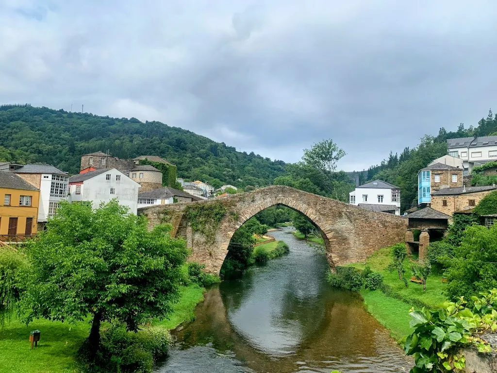 Navia de suarna restaurant in Navia de Suarna