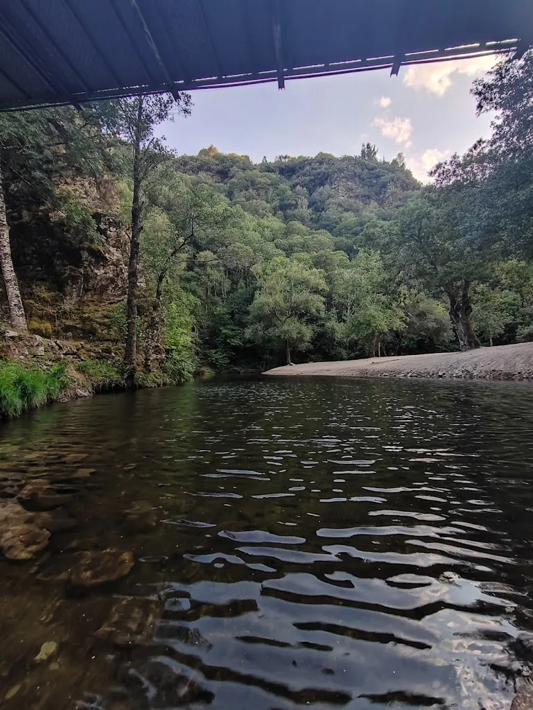 Luis_Bar Pena do Inferno_Navia de Suarna_review