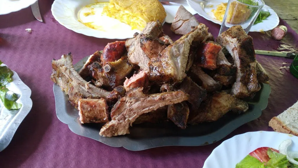 Elsa Gudin Lopez_Bar Pena do Inferno_Navia de Suarna_review