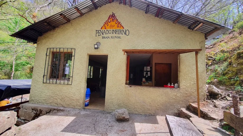 Bar Pena do Inferno_Navia de Suarna_slider_image_1