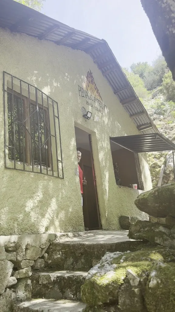 Bar Pena do Inferno_Navia de Suarna_slider_image_2