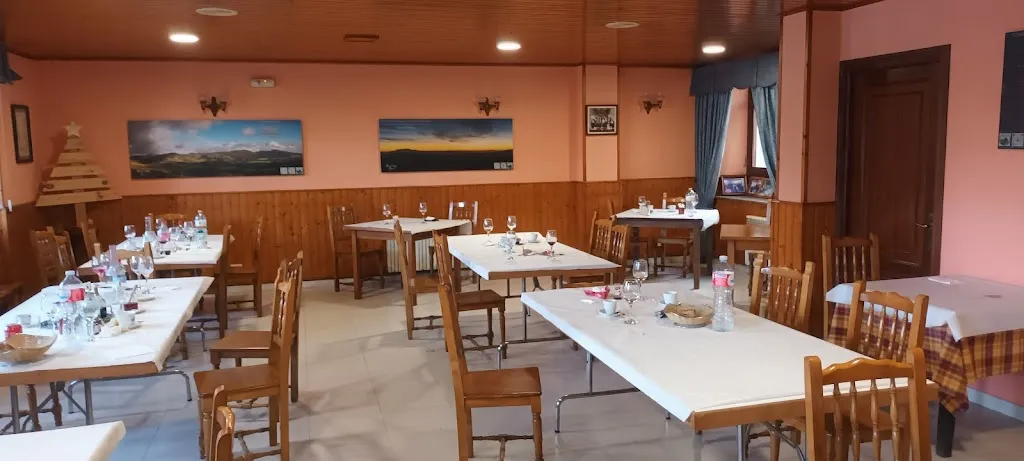 Casa Cándida "os sete pratos" restaurant in Ourol