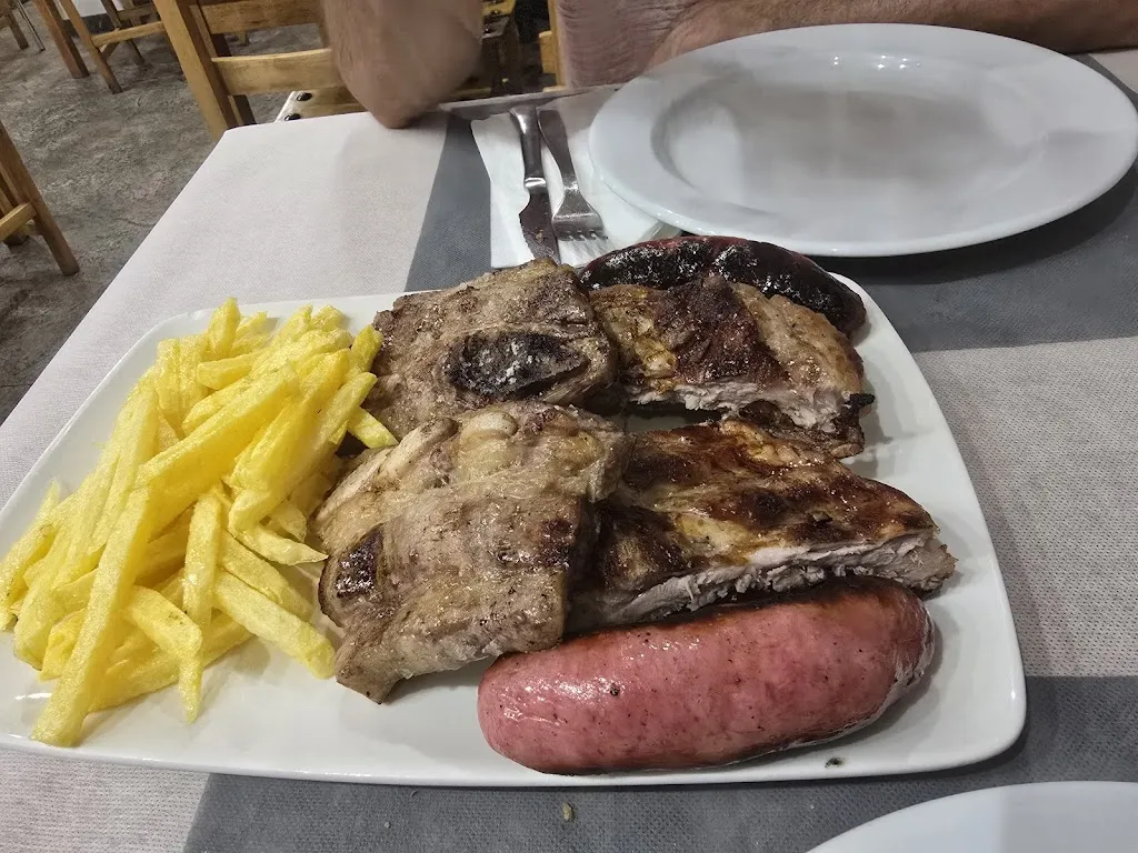 Arinai_Parrillada As Peña_Outeiro de Rei_review