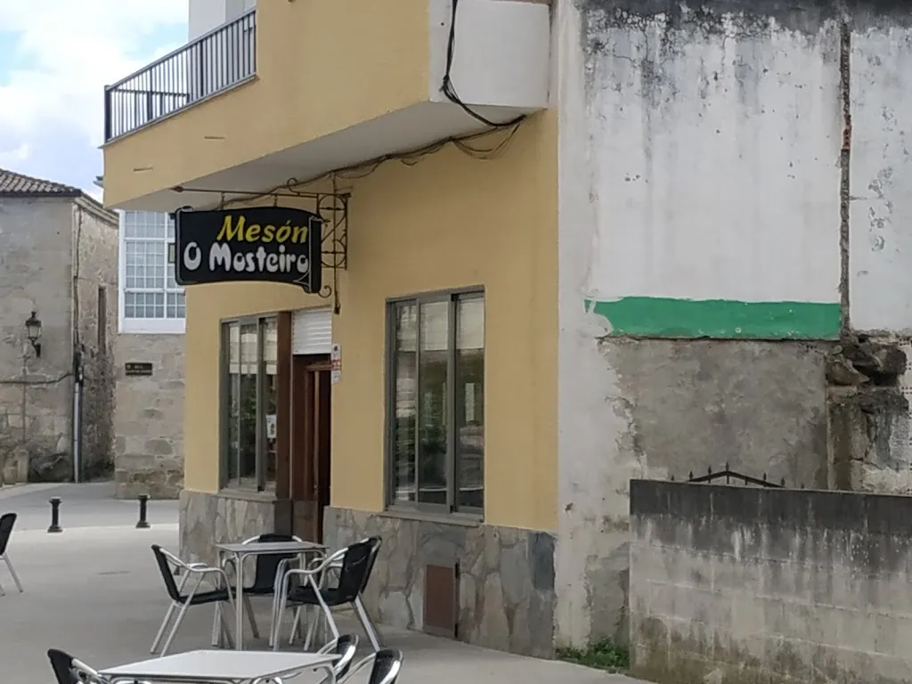 Mesón O Mosteiro restaurant in Pantón