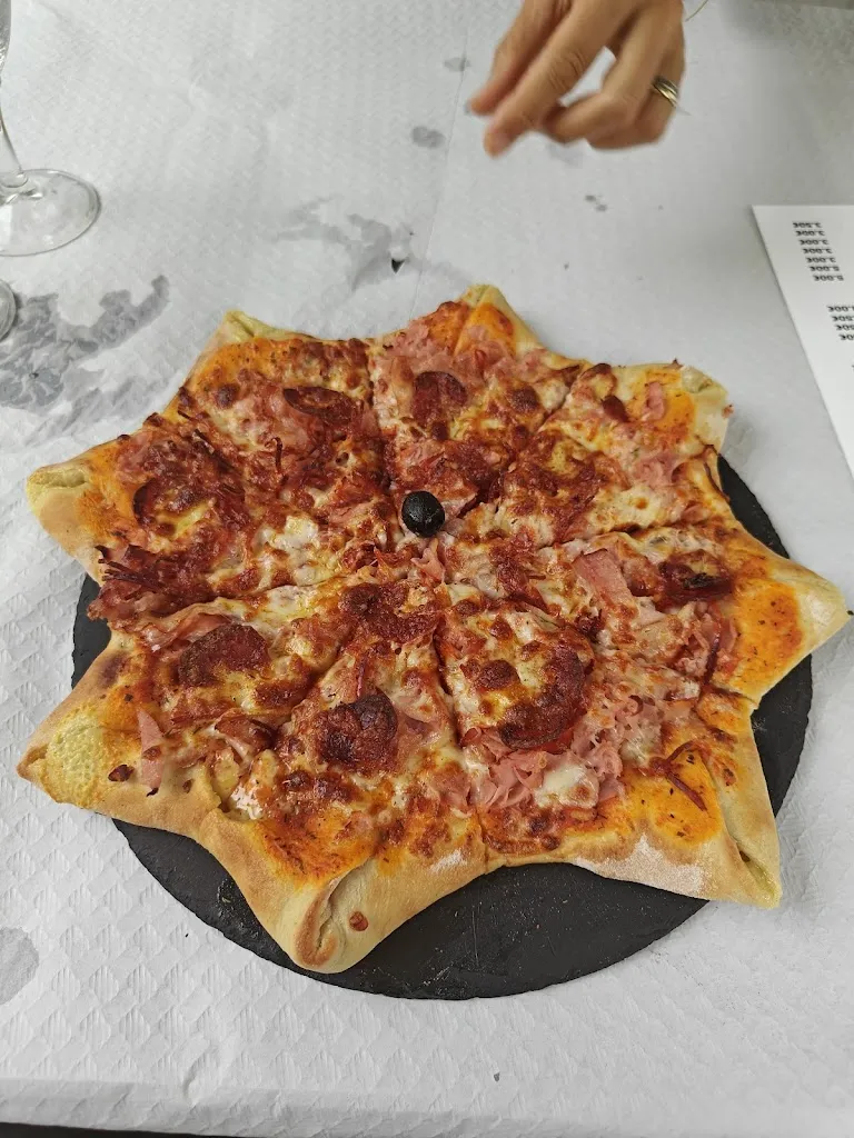 Edward Stanley Cary_Pizzería JUNTOS_Monforte de Lemos_review