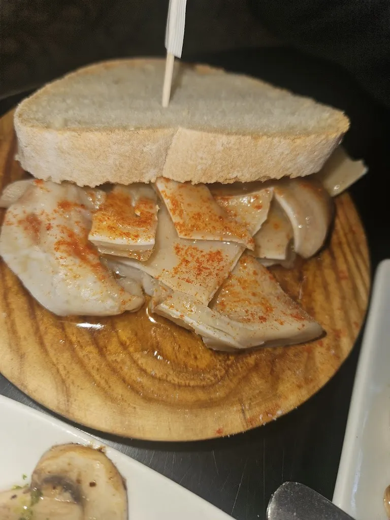 Andrea Marin Rochez_El Cantón de Bailén_Monforte de Lemos_recensione