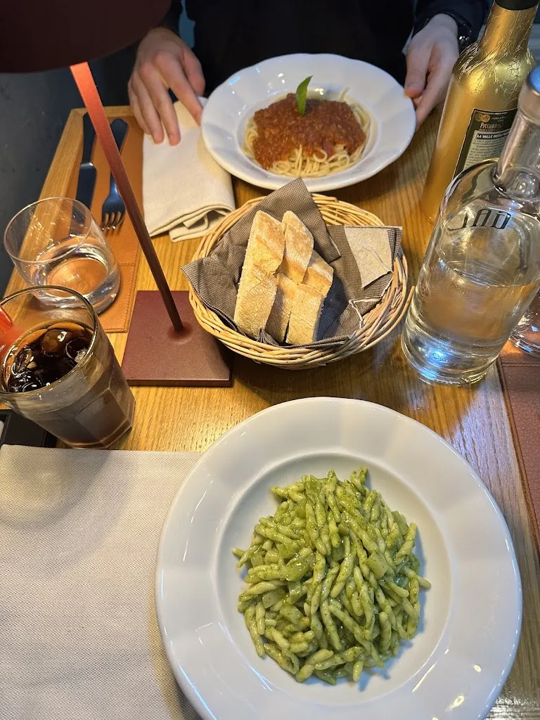 Shachar N_Taverna Galin_Monterroso_review