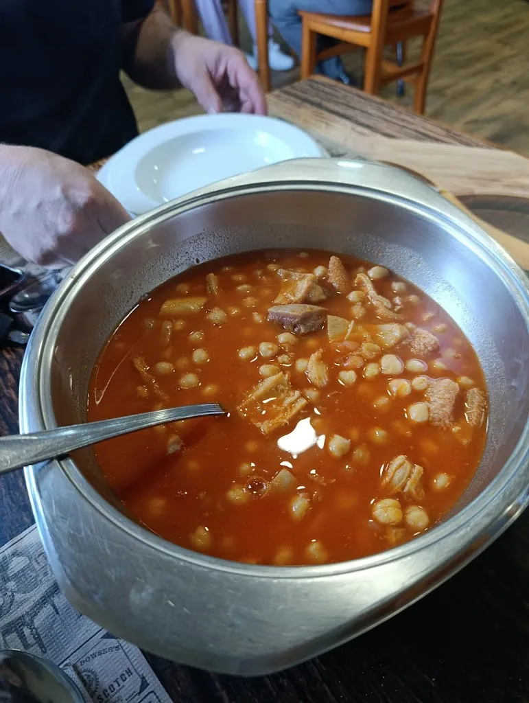 Laura Ferreira_Restaurante Andorrana_Monterroso_review