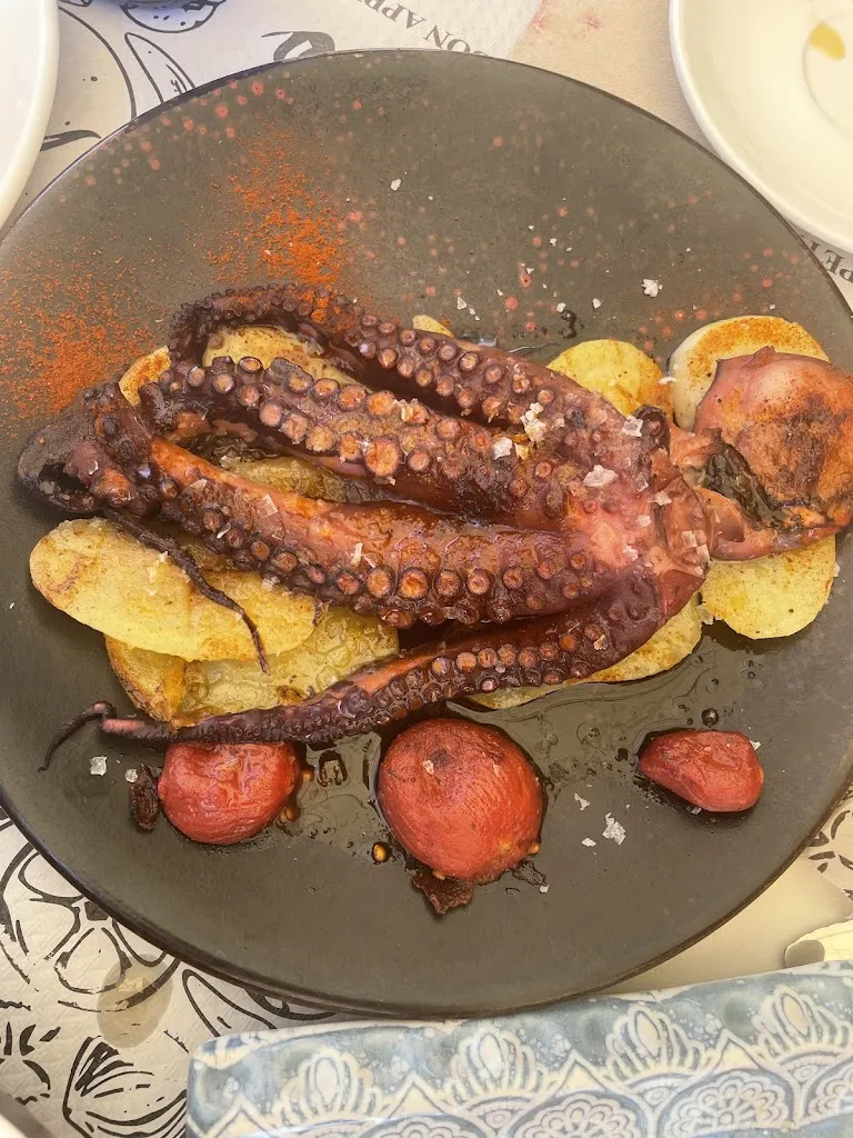 Leo Hi_La Barra del Lepanto by Juanma & Ester_Monforte del Cid_review