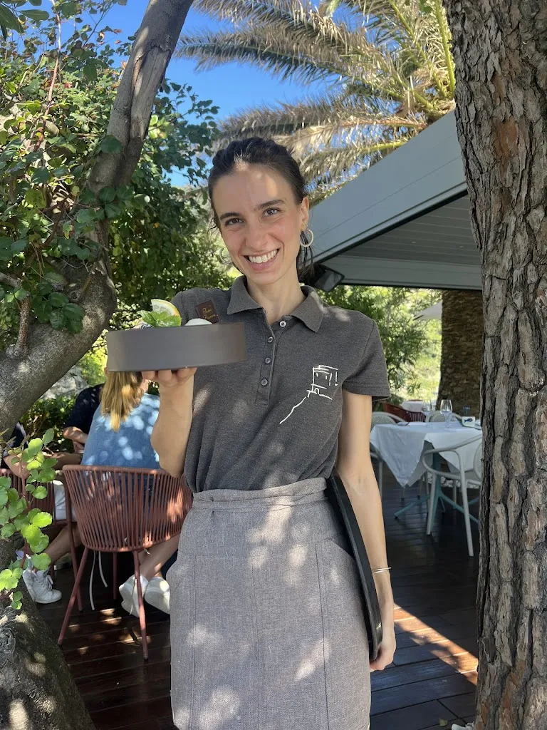 Seaview Getaways_Torre Aurora_Monterroso_review