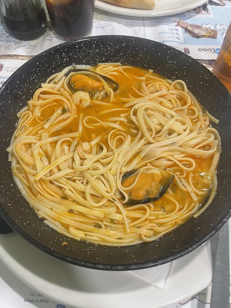 Britta De Jong_Pizzeria Bahía_Monterroso_review