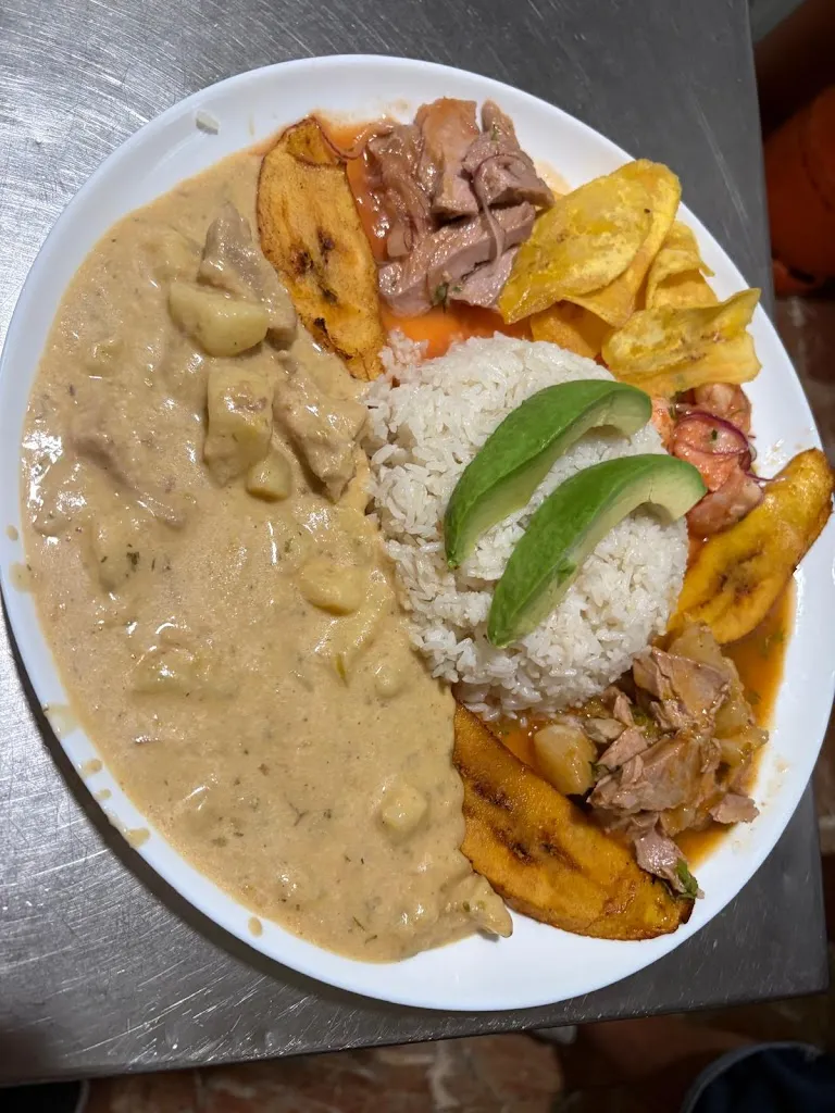 Restaurante Kaneluso_Monforte del Cid_slider_image_2