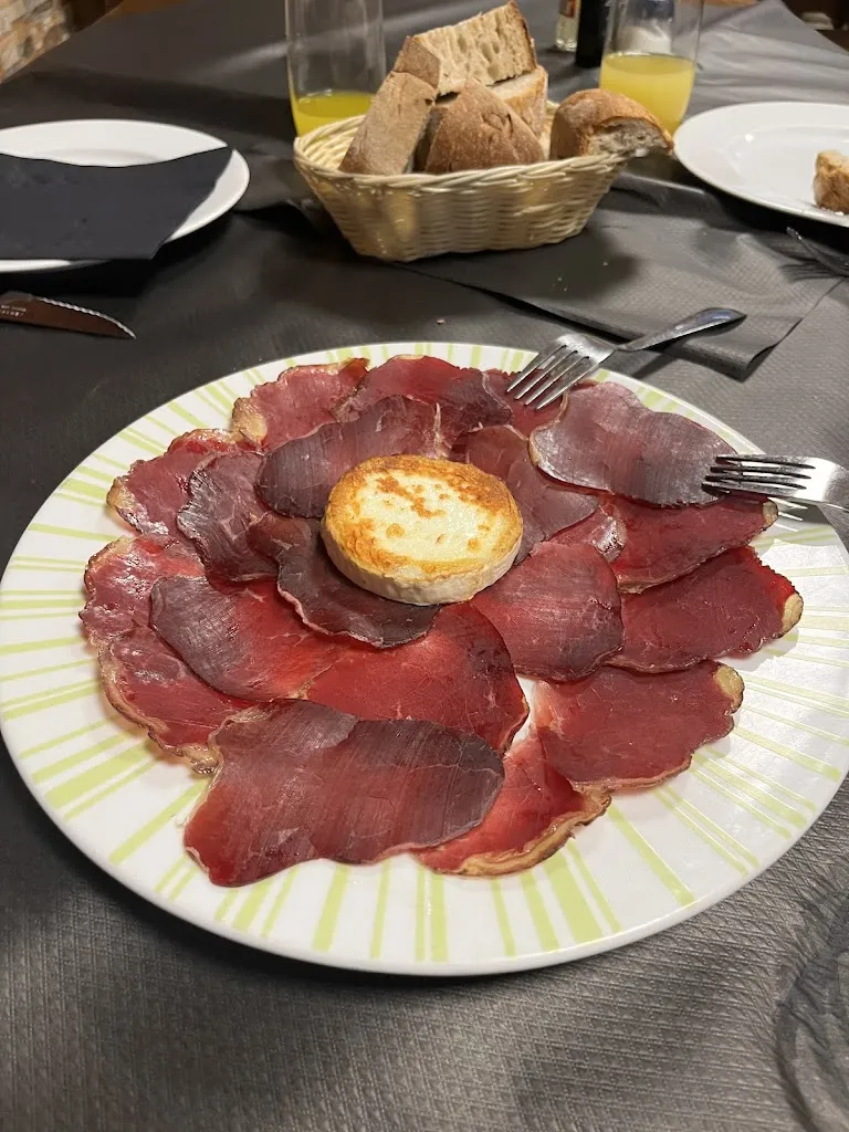 Luis Miguel Janeiro Martin_Lar de Balbina_Pontenova A_review