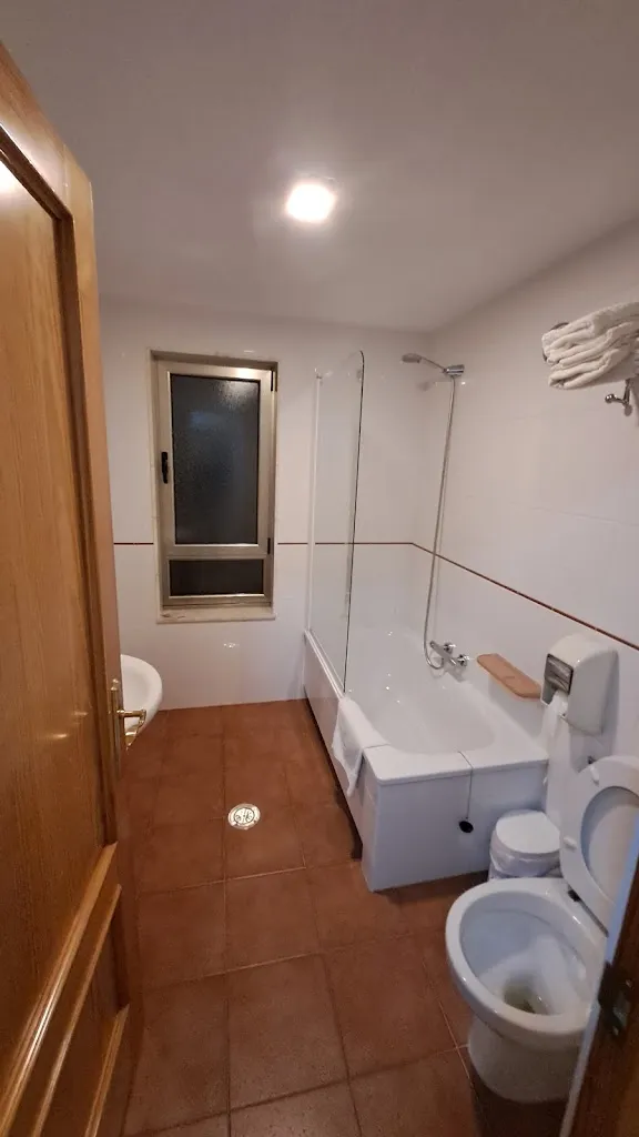 Tony Fernández_Hotel Restaurante San Briz_Pontenova A_review