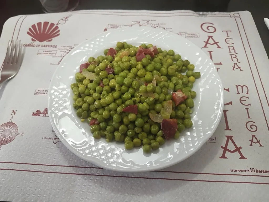 Luis Alberto Mayor Martín_Cantina de Julia_Pobra do Brollón A_review