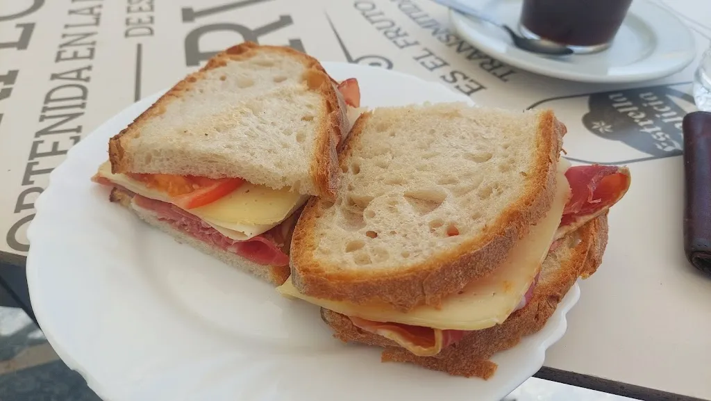 Menu_Albergue del Puerto_Pedrafita do Cebreiro_image_4