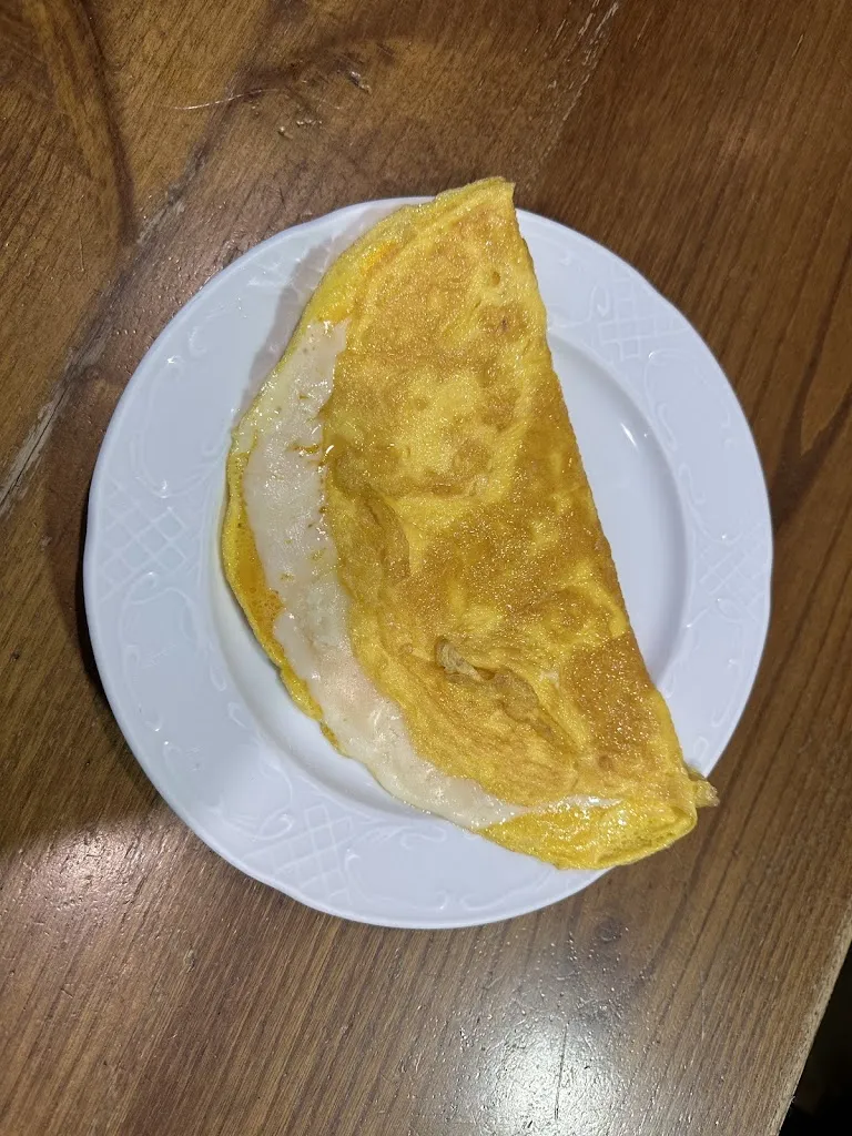 Christianne Macedo Castro Pungirum_Mesón O Tear_Pedrafita do Cebreiro_review