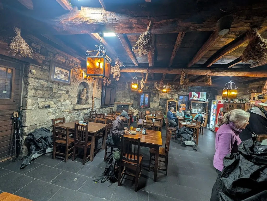 Roberto Ferraris_Mesón - hostal Venta Celta_Pedrafita do Cebreiro_review