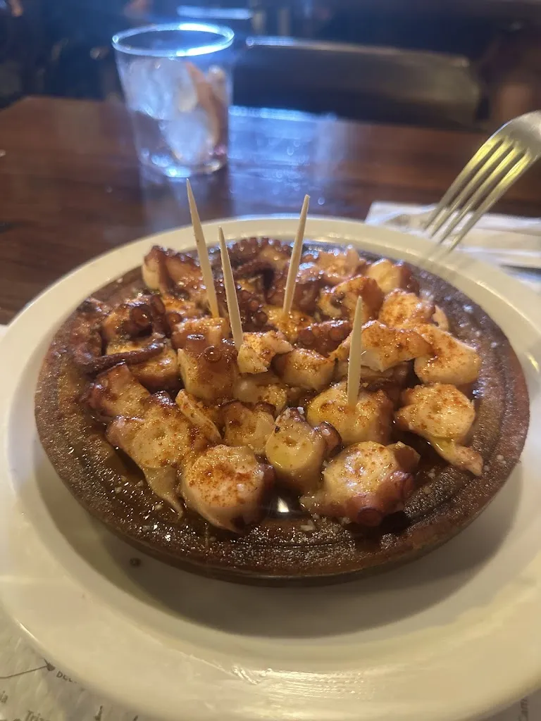 Pulpería A Nosa Terra restaurant in Palas de Rei