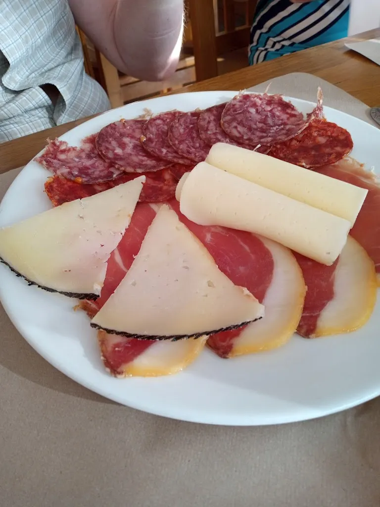 H W_ARENAS PALAS_Palas de Rei_review