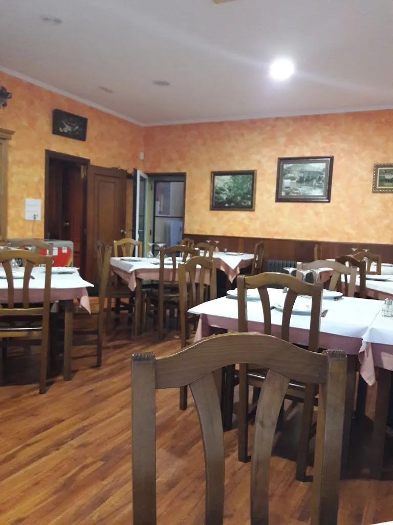 Gerardo Roca_Casa Horacio_Ribeira de Piquín_review