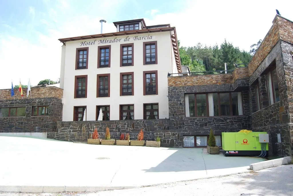 Hotel Mirador De Barcia restaurant in Ribeira de Piquín