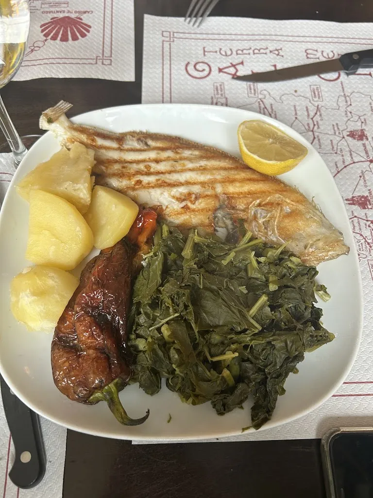 María Valdés Romàn_Restaurante Avenida_Saviñao O_review