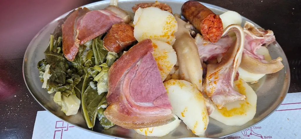 Restaurante Avenida_Saviñao O_slider_image_3