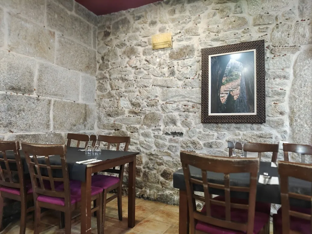 Restaurante O Curtiñeiro_Ribas de Sil_slider_image_1