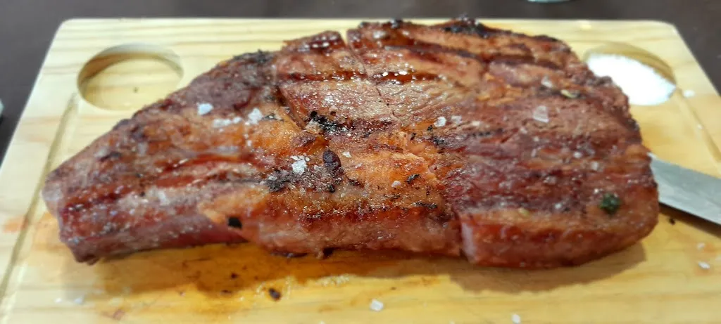 Claire Gibbard Lopez_Restaurante Río Loyo_Portomarín_review