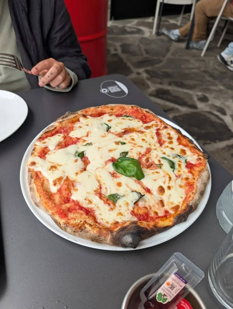 Ayla Reeve_Osteria El Italiano_Portomarín_review