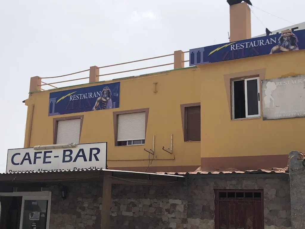 Cafe-bar Abierto hasta el amanecer_Monforte del Cid_slider_image_3