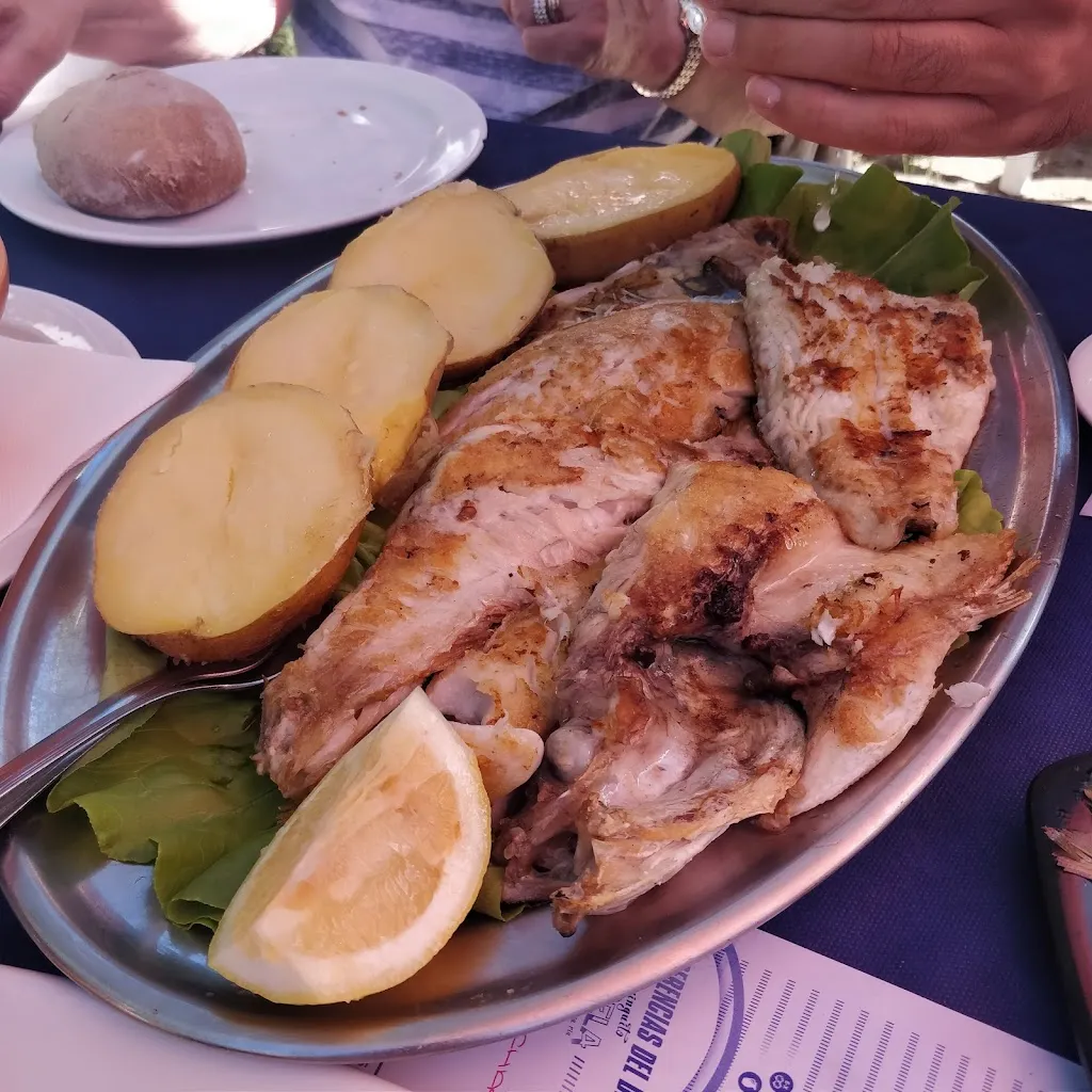 Heather Shuker_Beach bar Abrela_Vicedo O_review