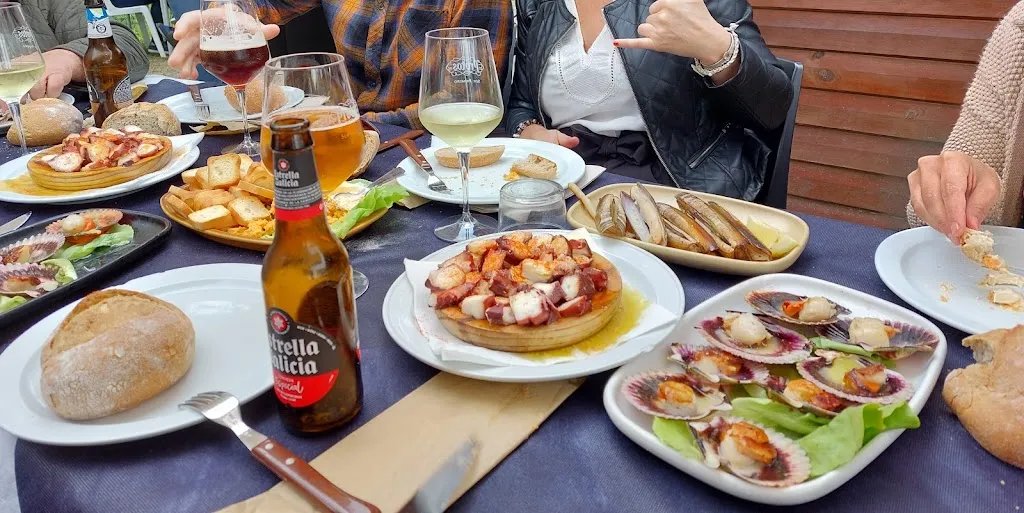 carol joyner_Beach bar Abrela_Vicedo O_review