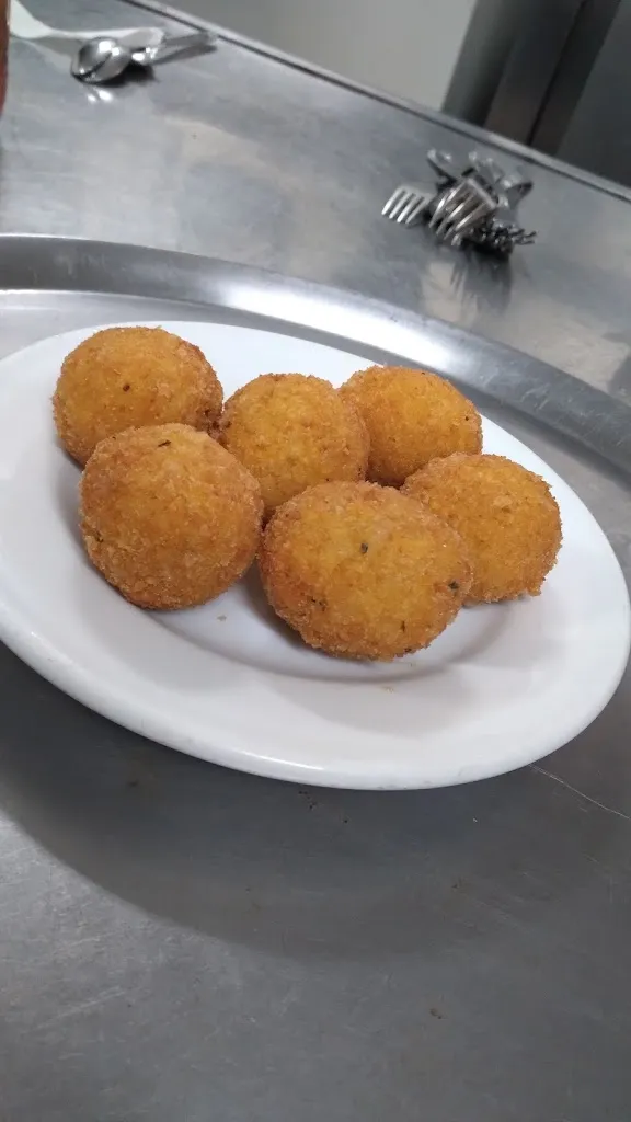 joel nadalich_Os Cruces_Vicedo O_review