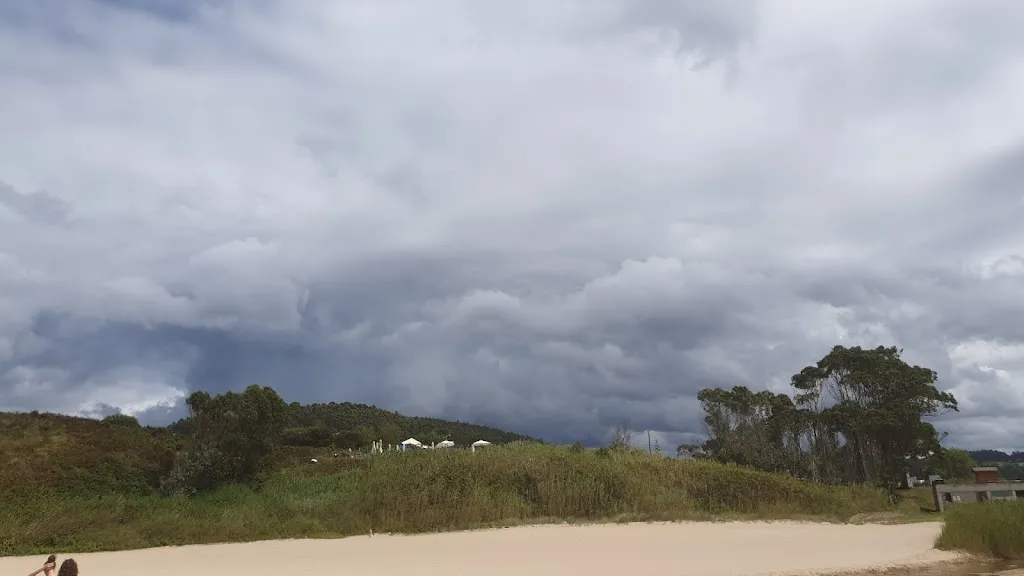 Fluf Bruining_Esteiro Surf Café_Xove_review