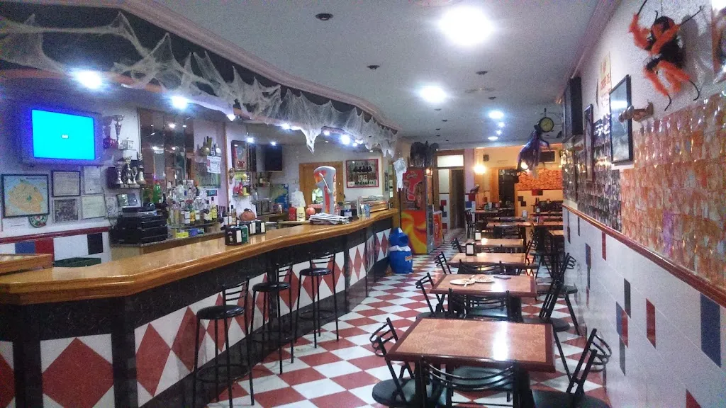 Young People_Monforte del Cid_slider_image_1