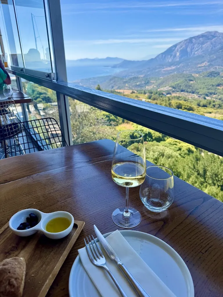 Orizontas_Samos_slider_image_3