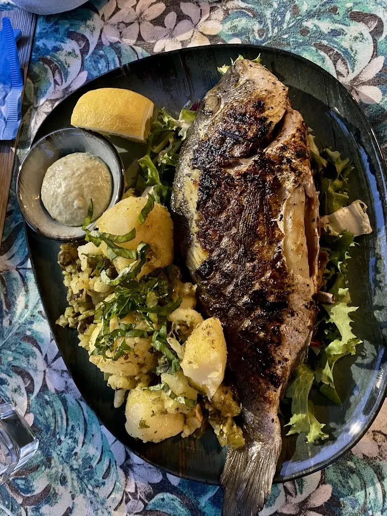 Dominik_Io - Ηω Restaurant_Samos_review