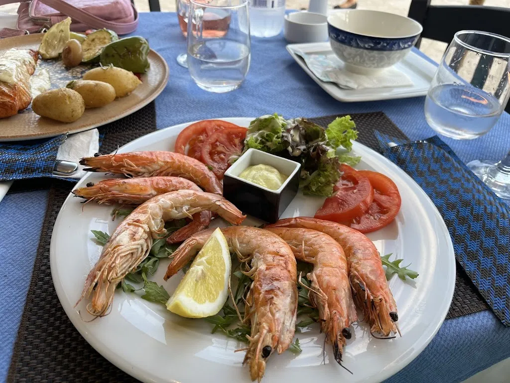 Four Seasons Restaurant_Samos_slider_image_2