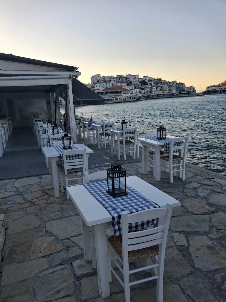 Kalamies Seaside Restaurant_Samos_slider_image_3